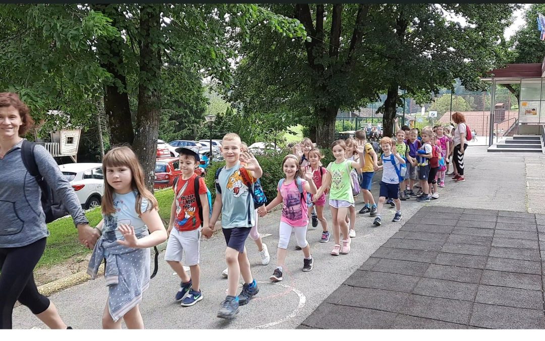 Pohod učencev prvega razreda na Karlovico